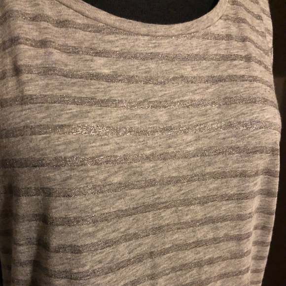Gap Long Sleeve Tee - Picture 2 of 8